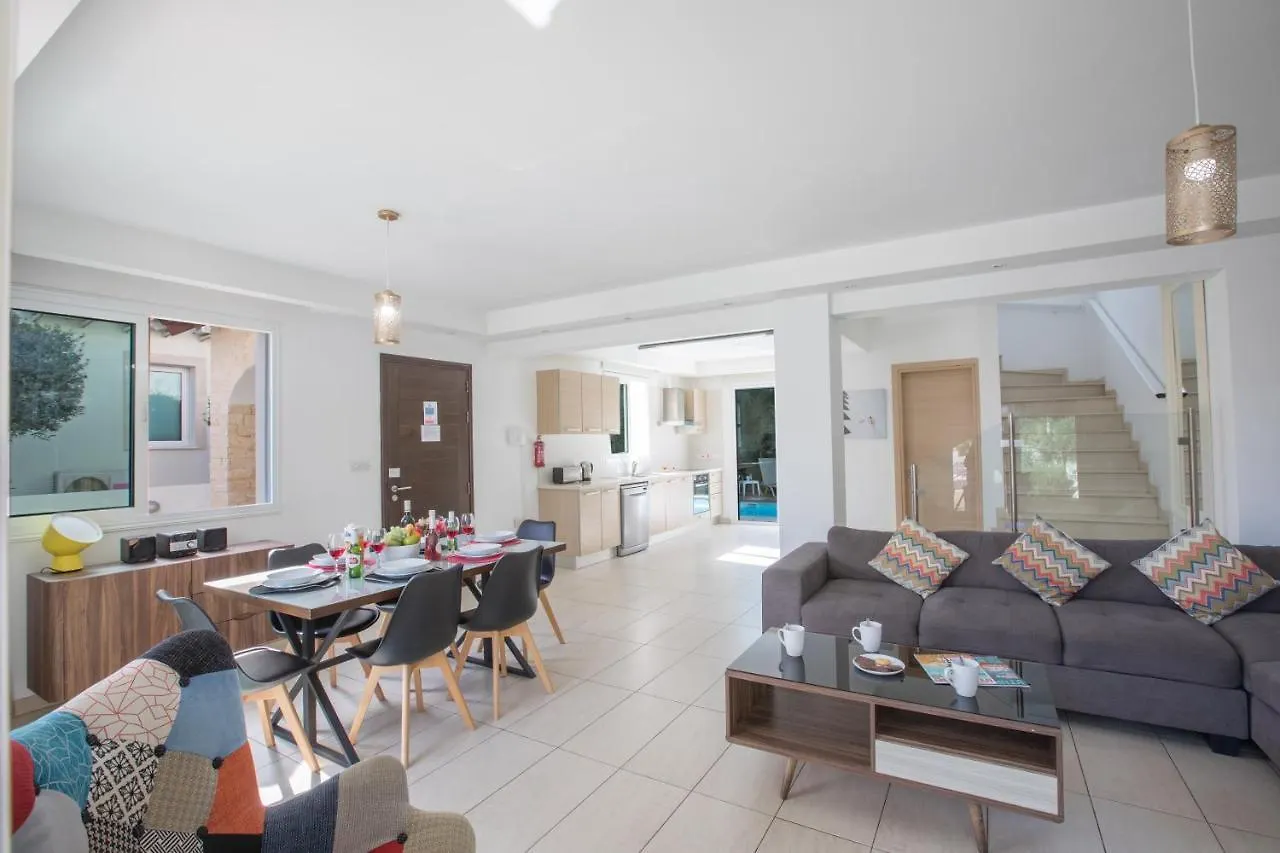 Katerina Luxury Villas Πρωταράς