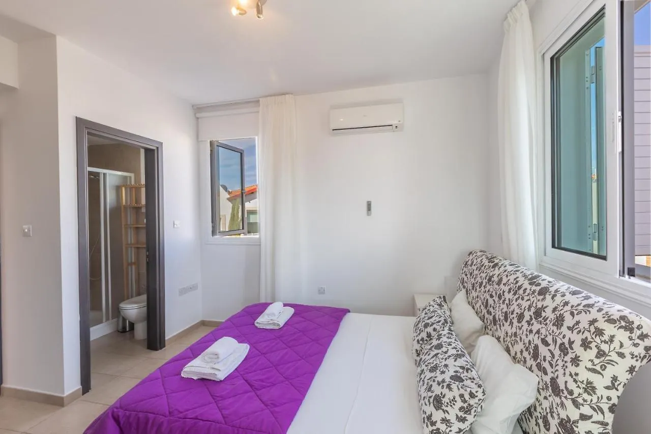 Katerina Luxury Villas Πρωταράς