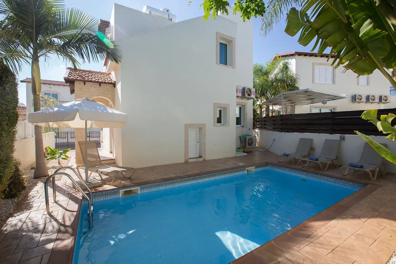 Katerina Luxury Villas Πρωταράς