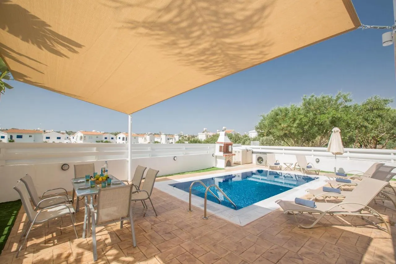 Katerina Luxury Villas Πρωταράς