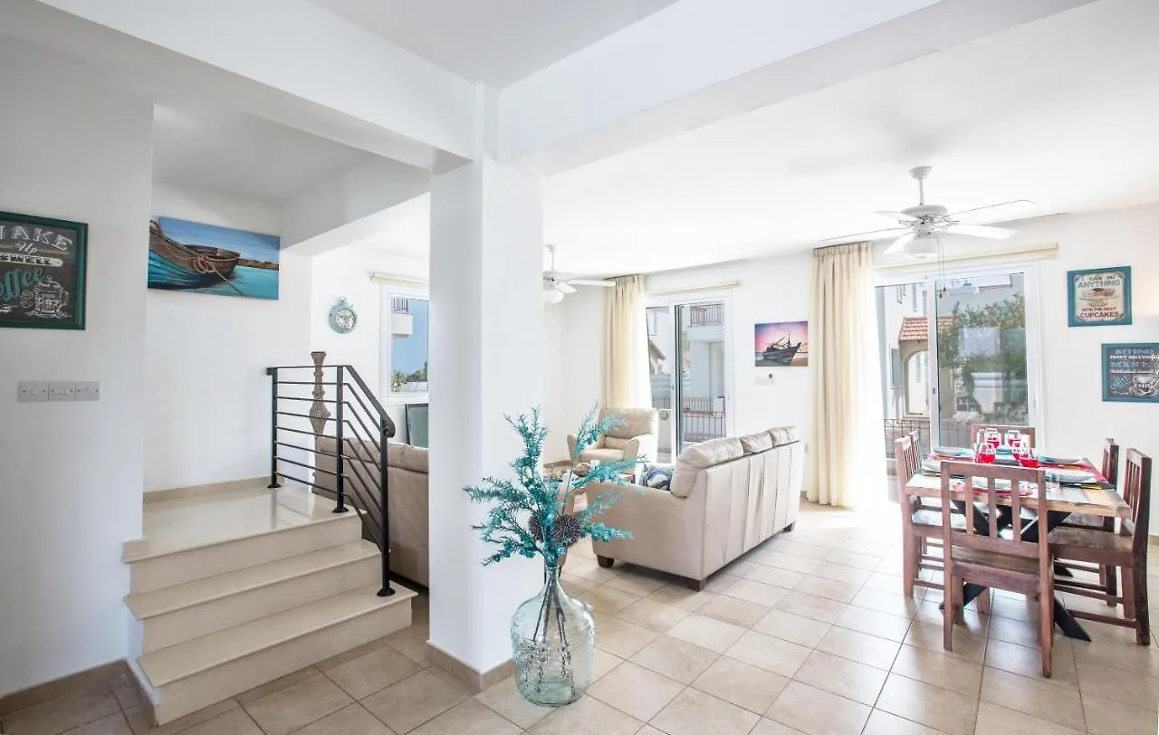 Katerina Luxury Villas Πρωταράς