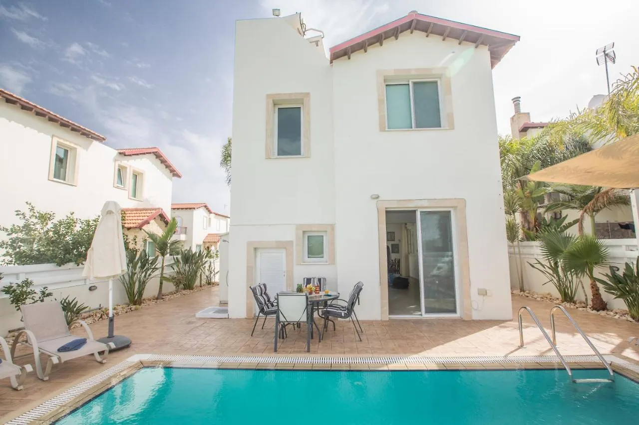 Katerina Luxury Villas Πρωταράς
